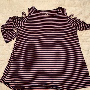 Cold shoulder top with stripes